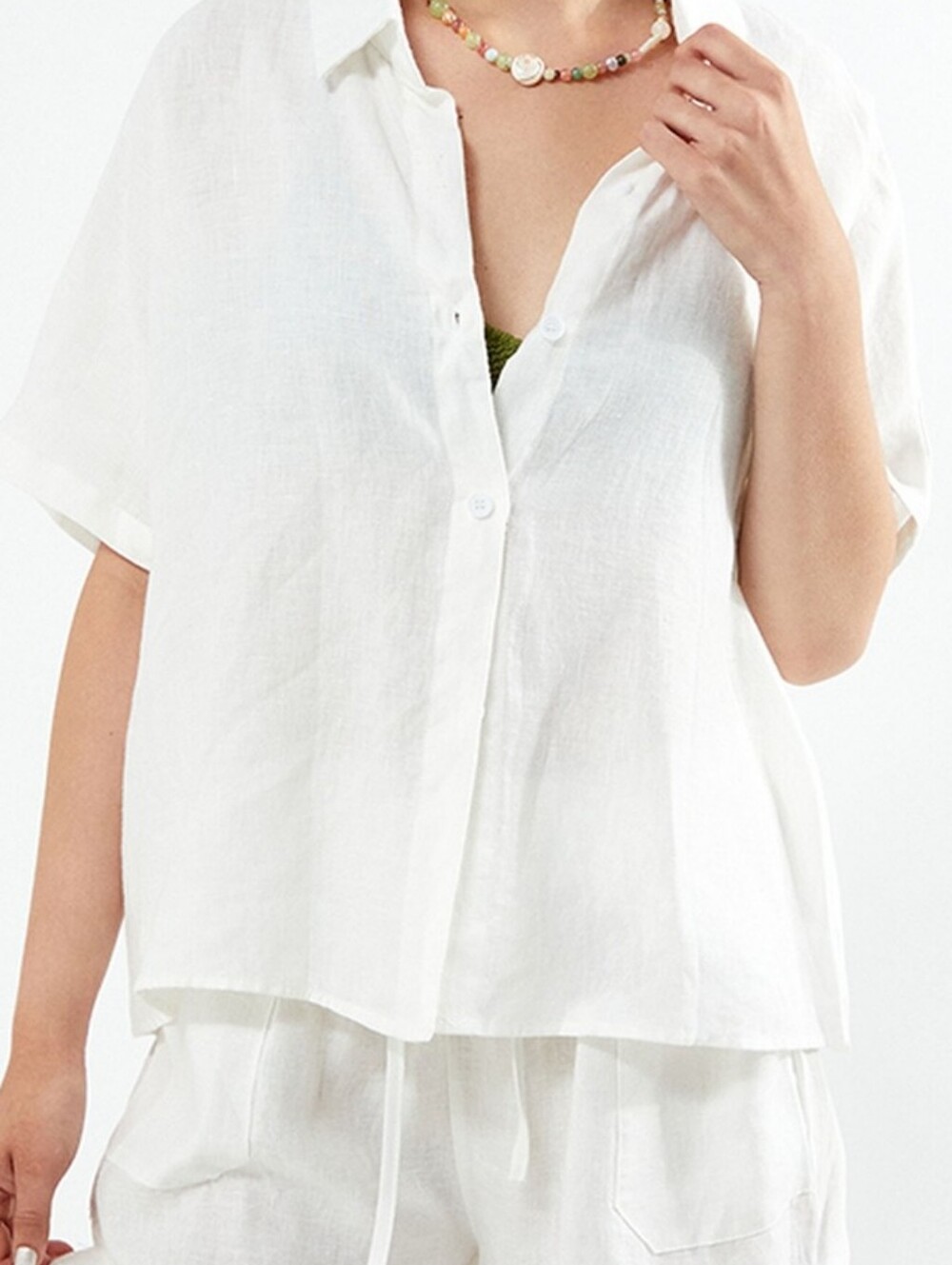 Little Lies Linen Button-Front Crop Shirt - White